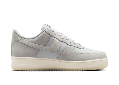 Nike Air Force 1 '07 LV8