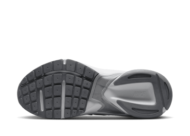 Nike AL8