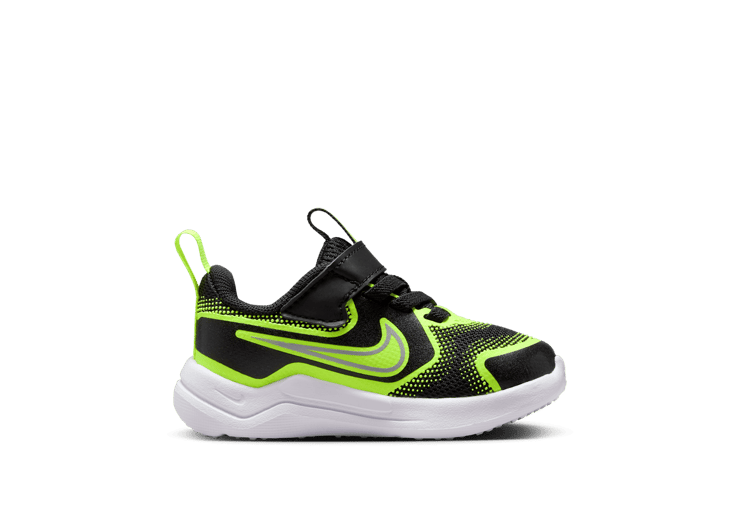 Nike Cosmic Runner