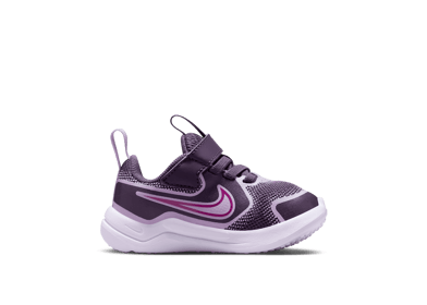Nike Cosmic Runner