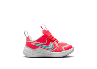 Nike Cosmic Runner