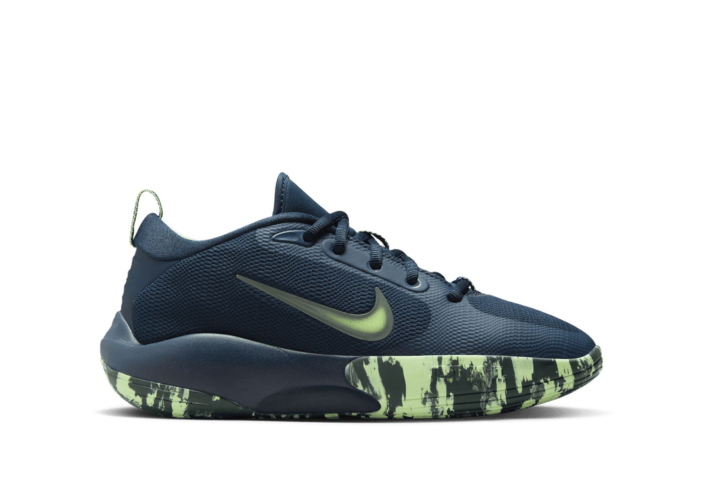 Nike IsoFly Basketball