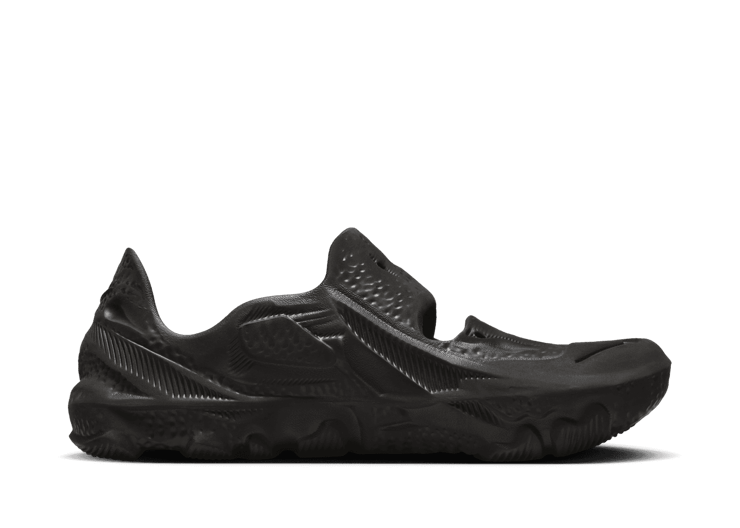 Nike ISPA Universal Black