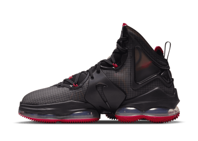 Nike LeBron 19 'Bred'