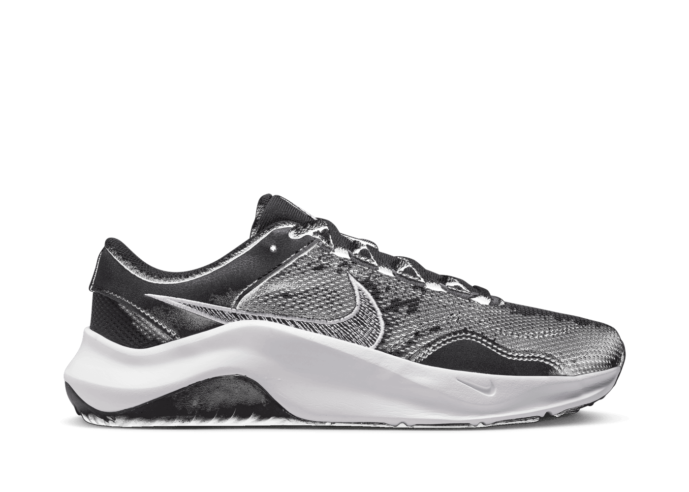 Nike Legend Essential 3 Next Nature 'Black White' (W)
