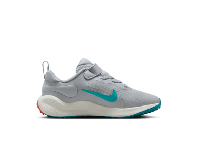 Nike Revolution 7