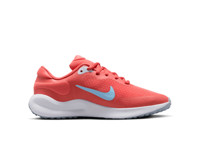 Nike Revolution 7