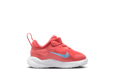 Nike Revolution 7