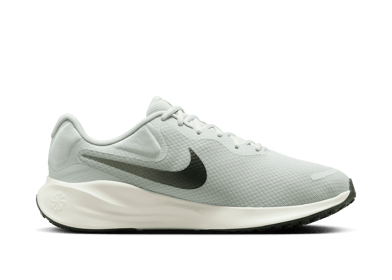 Nike Revolution 7 Road (Extra Wide)