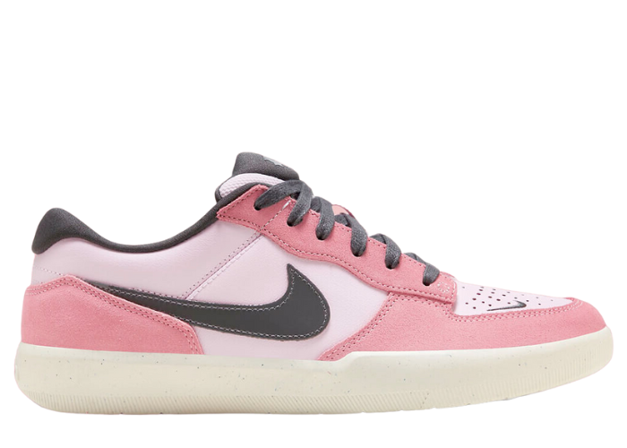 Nike SB Force 58 Barbie