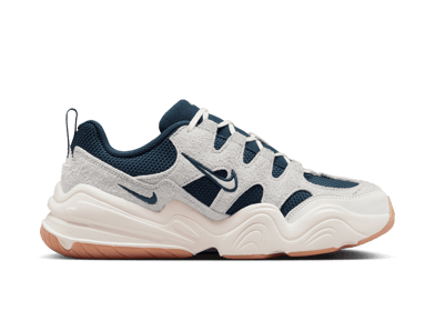 Nike Tech Hera