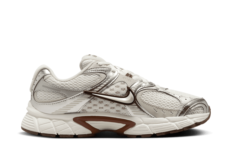 [Nike] V5 RNR WHITE BROWN(W) HQ7901-102 送料無料 V5 RNR - Womens – ShopWSS