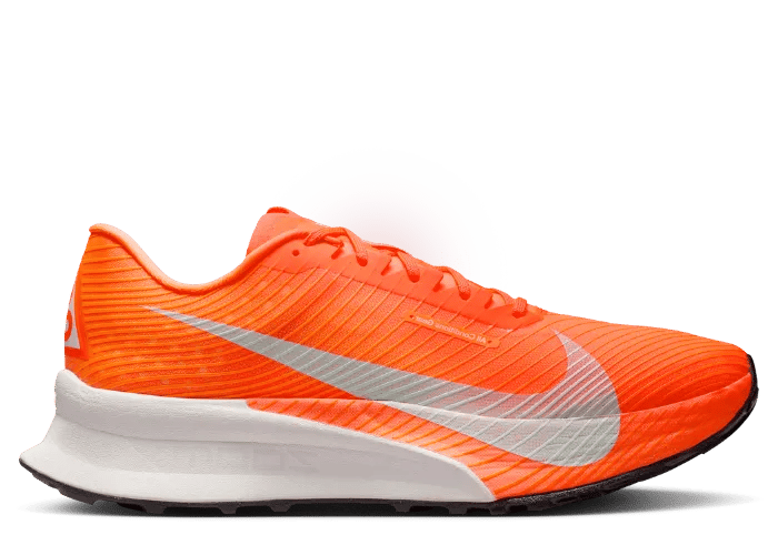 Nike ACG Ultrafly Trail Hyper Crimson