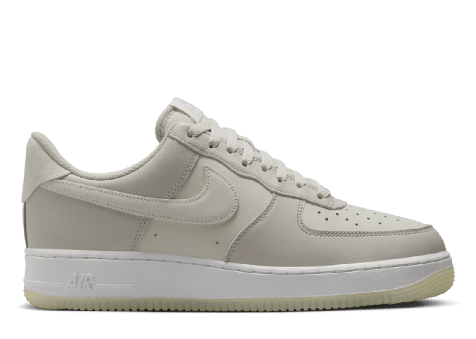 Nike Air Force 1 07 LV8 Light Bone