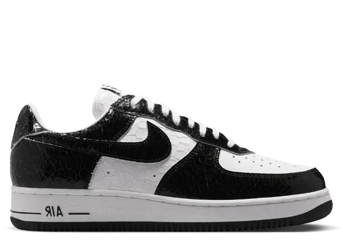 Nike Air Force 1 Low '01 Cracked Leather Black