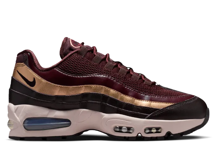 Training Sneakers Air Max 95 Ultra Mid Winter Se Footwear Nike Air