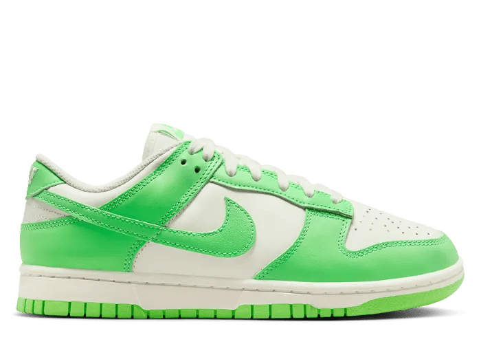 Nike Dunk Low Green Strike (W)
