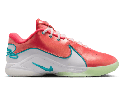 Nike LeBron 22 X-Mas