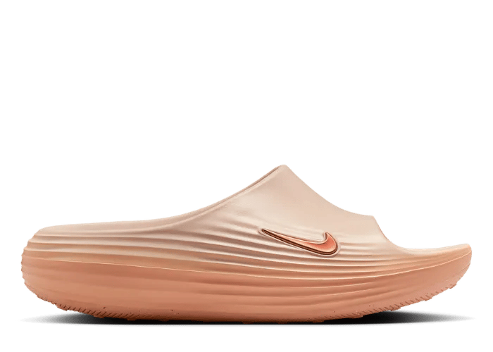 ◆正規品◆NIKE OFFCOURT ADJUST SLIDE GUAVA ICE(W)◆関税込◆ Nike Offcourt Adjust Women's Slides. Nike ID