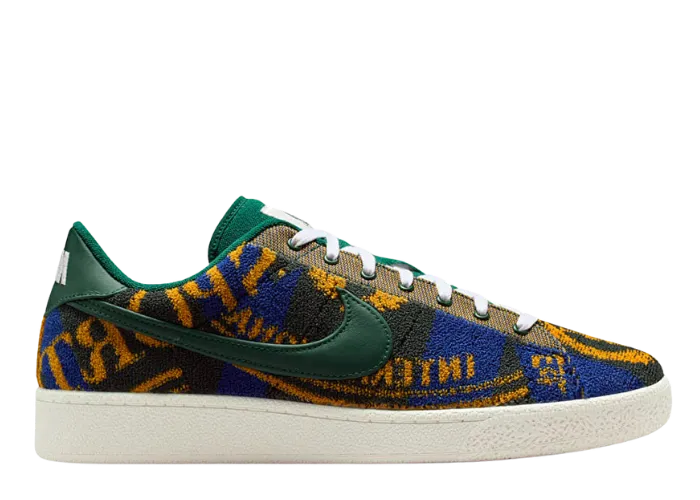 Nike Tennis Classic Premium Fir White Sail
