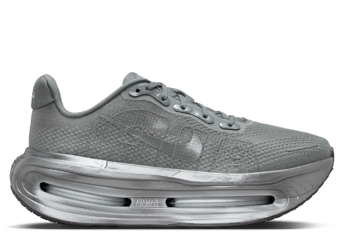 Nike Vomero Premium Isamaya