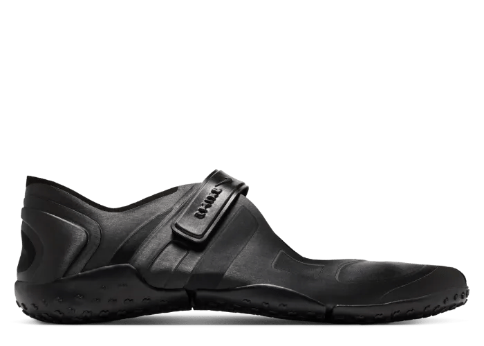 NikeSKIMS Rift Satin Black