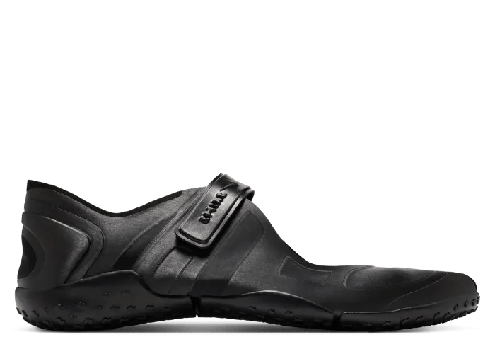 NikeSKIMS Rift Satin Black