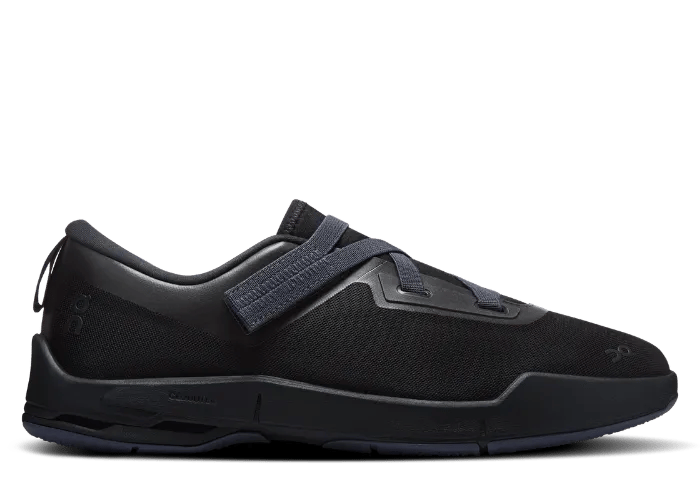 On Cloudnova Moon Zendaya Black Ink (W)