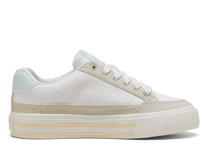 PUMA Court Classic Vulc Formstrip Sneakers in White/Lilac Frost/Desert Dust (GS)