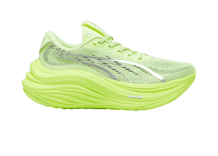 PUMA MagMax NITROâ¢ Women in Fizzy Apple/Silver
